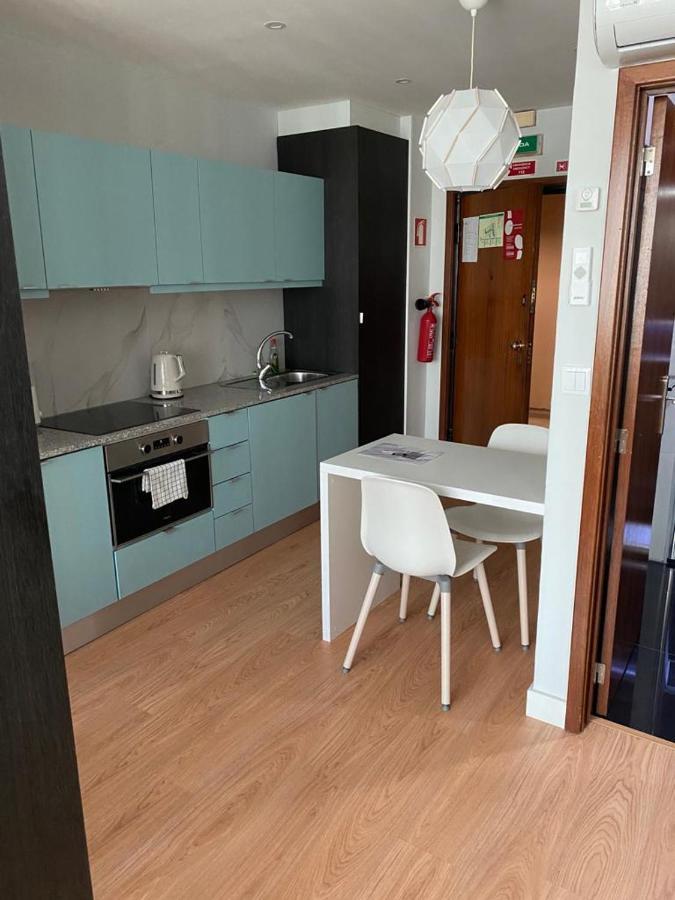 411 Gale Center Apartamento Wi-Fi, Estacionamento Порту Экстерьер фото